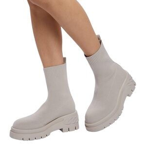 ALDO Bigact Chunky Sock Chelsea Boots – Women’s Size 9 (40) | New